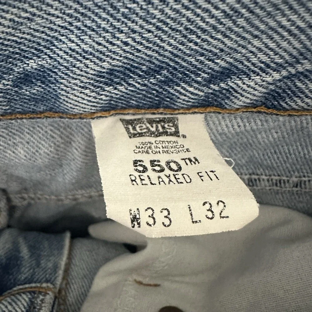 Vintage‎ 90s Levi's 550 Relaxed Fit Jeans Mens 33x32 Light Wash Distressed Denim